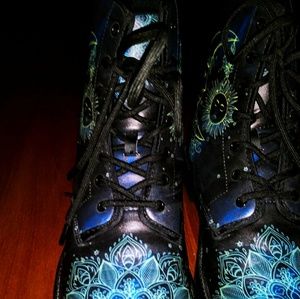 yes we vibe aqua shoes